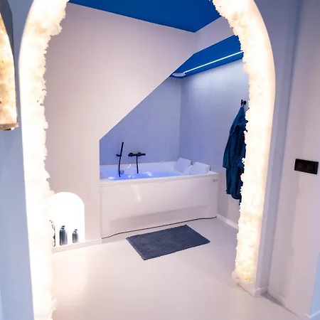 Apartamento Capsule Santorini - Balneo - Sauna - Switch 2