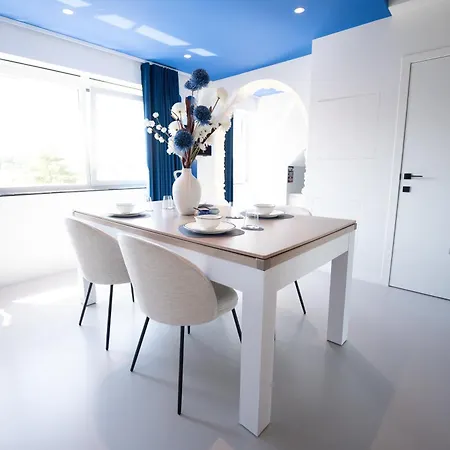 Capsule Santorini - Balneo - Sauna - Switch 2 *