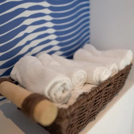 Capsule Santorini - Balneo - Sauna - Switch 2 * Limelette