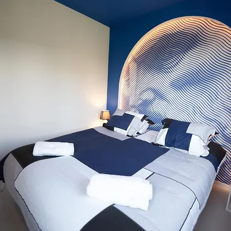 Apartman Capsule Santorini - Balneo - Sauna - Switch 2 Limelette