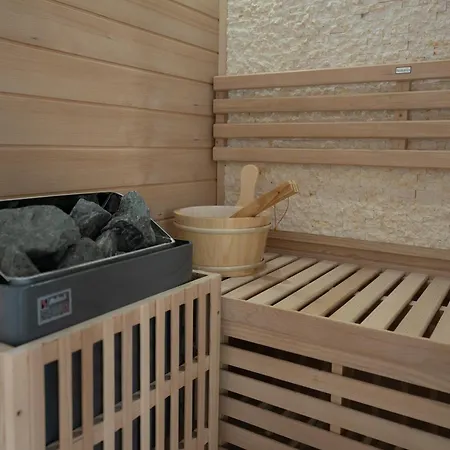 Capsule Santorini - Balneo - Sauna - Switch 2 * Limelette