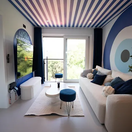 Apartamento Capsule Santorini - Balneo - Sauna - Switch 2